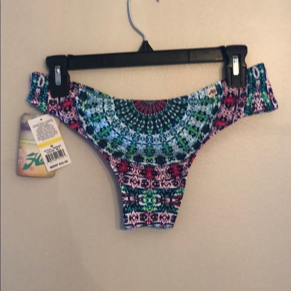 NWT Hobie swimsuit bottom size M